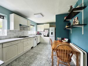 Kitchen- click for photo gallery